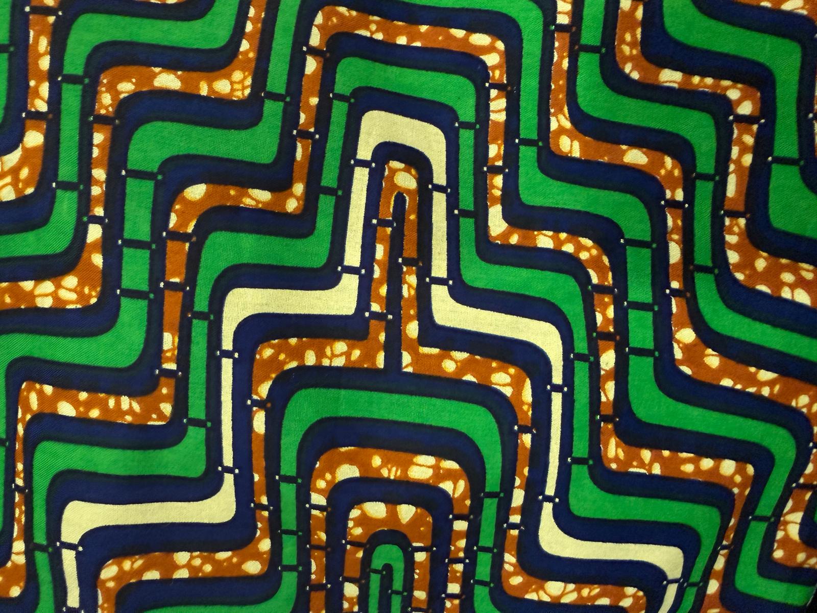 Tote Bag Réversible en Tissu Wax et Uni – Image 6