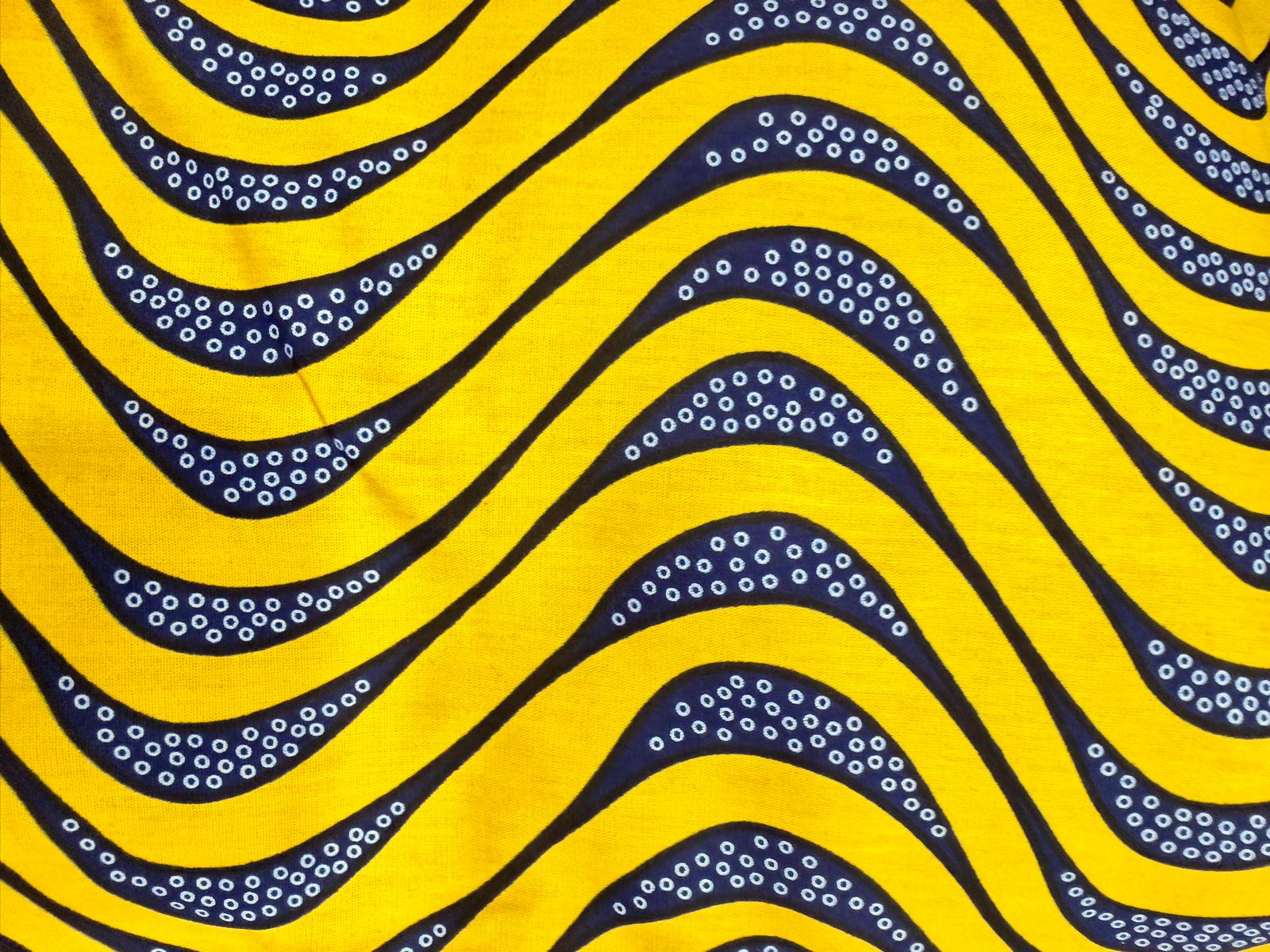 Tote Bag Réversible en Tissu Wax et Uni – Image 4